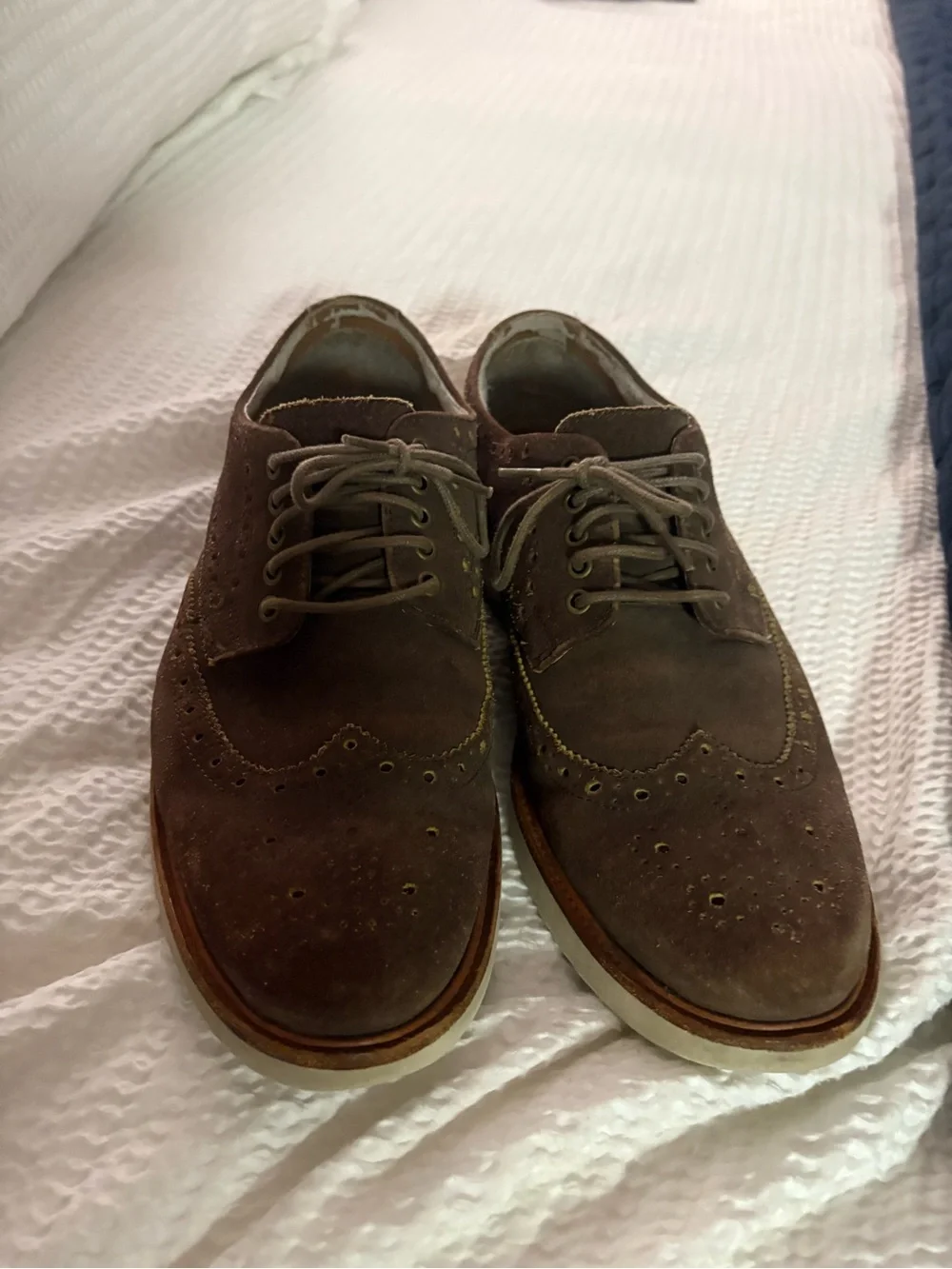Clark Men's Brown Suede Oxford Dress Shoes / Yellow Accents